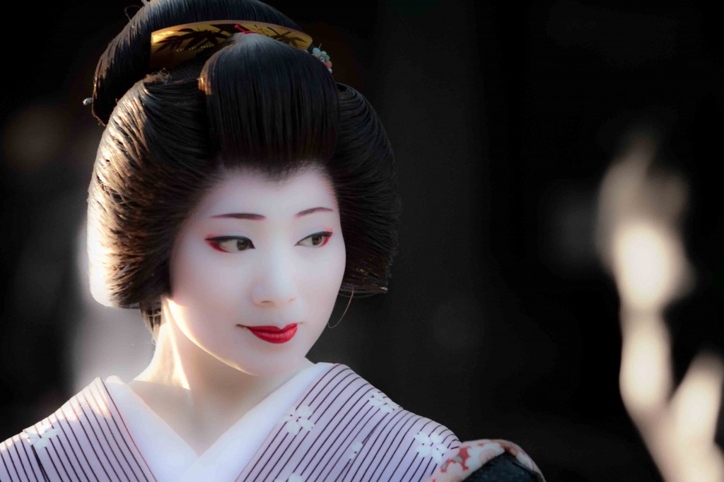 Kyoto, Japan - Geisha Mamechiho by Ben Houdijk 4564085432_902eeb9327_o.jpg